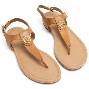 GUESS Tan Thong Slingback Sandals Gold Logo Medallion Size 6 NWT